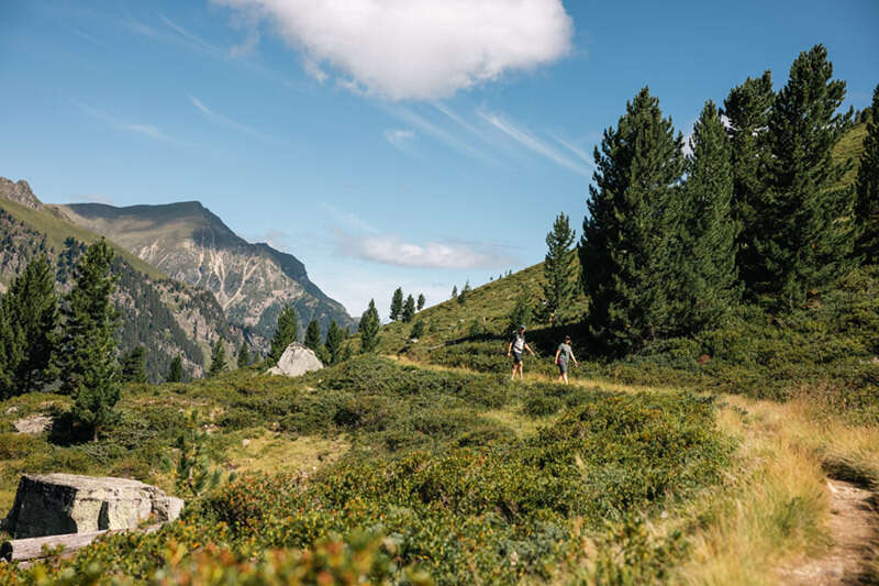 Wandern in Umhausen am Waalweg im Fundustal